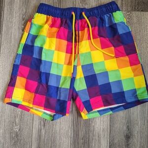 Vibrant Checkered Men's Athletic Shorts